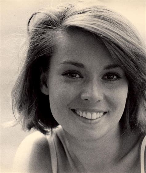 Linda Miller .